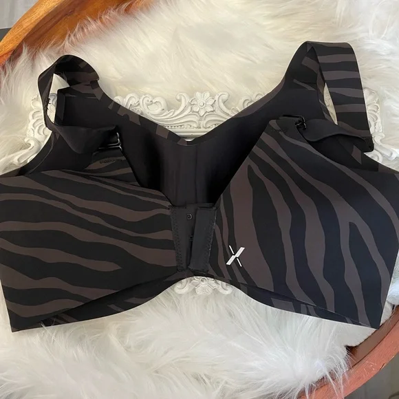 Three Knix bras - Picture 3 of 7